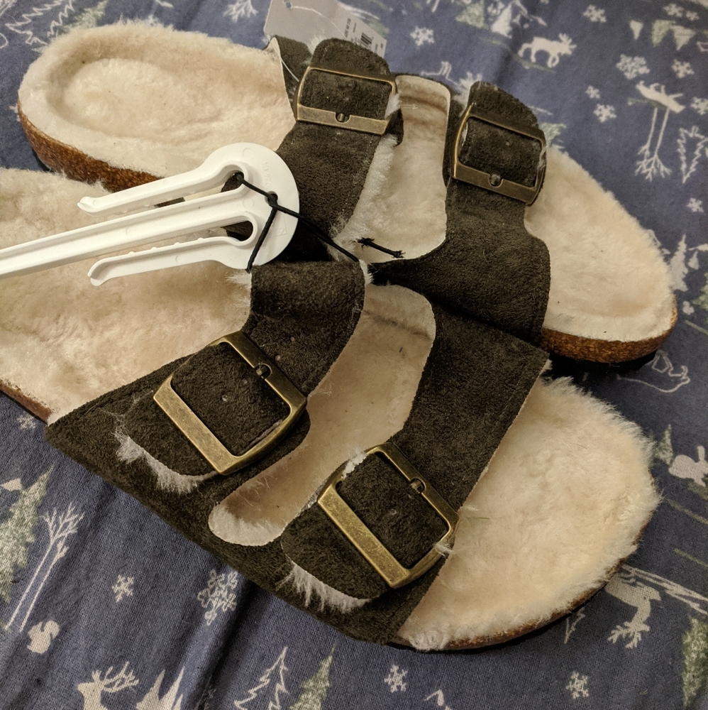 NWT Sonoma Faux Suede Cork Slippers